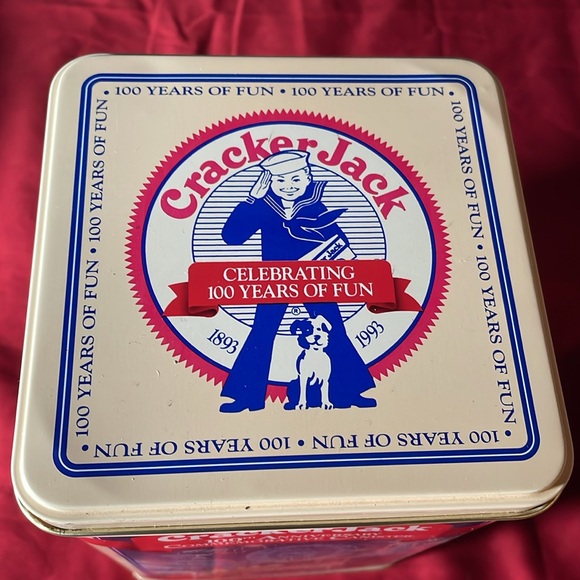 1993 Cracker Jack Box and contents - Picture 3 of 7